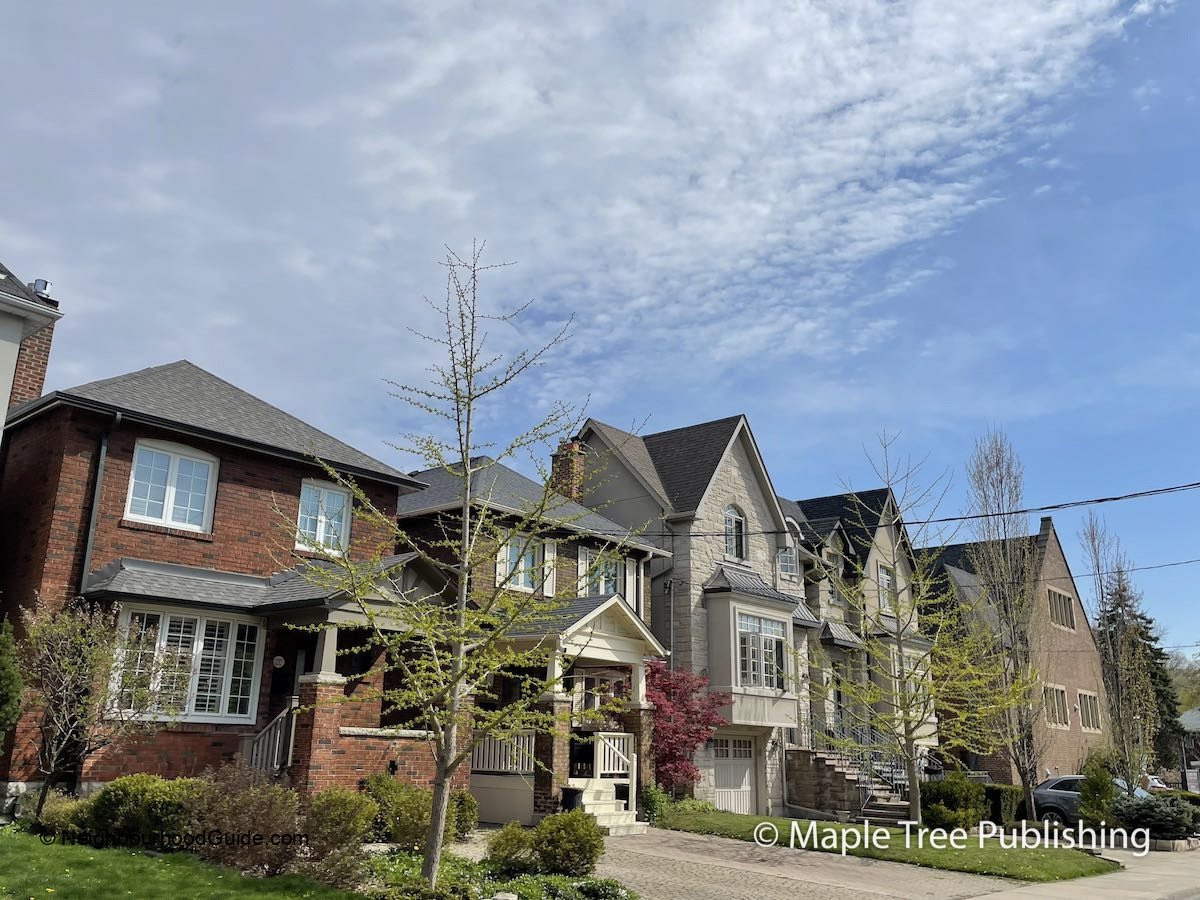 Davisville-Village_13 Davisville-Village_13