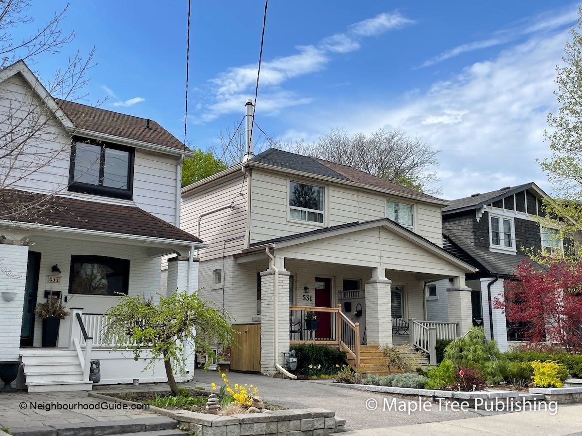 Davisville-Village_22 Davisville-Village_22