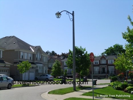 Toronto-Neighbourhood-Guide-Don-Valley-Village11-1 Toronto-Neighbourhood-Guide-Don-Valley-Village11-1