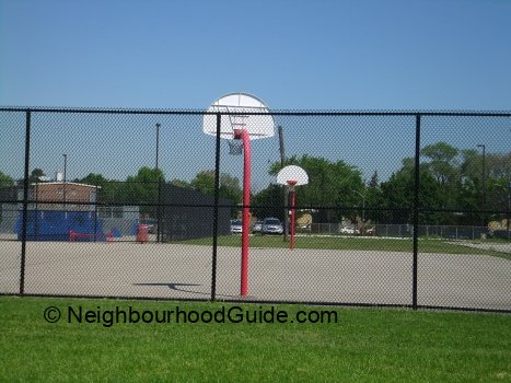 Toronto-Neighbourhood-Guide-Lawrence-Heights4 Toronto-Neighbourhood-Guide-Lawrence-Heights4