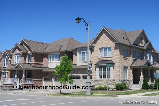 Toronto-Neighbourhood-Guide-Victoria-Manor10