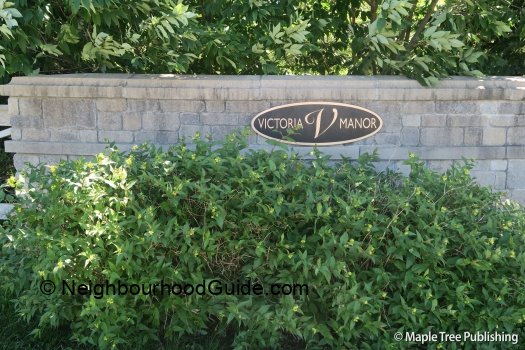 Toronto-Neighbourhood-Guide-Victoria-Manor3