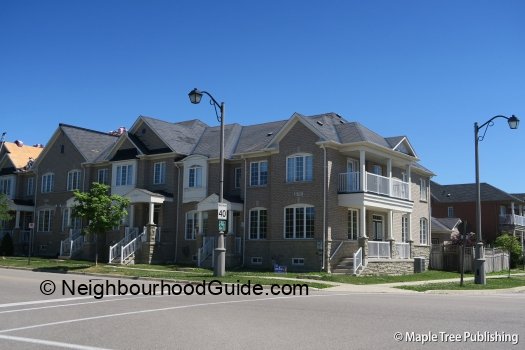 Toronto-Neighbourhood-Guide-Victoria-Manor5