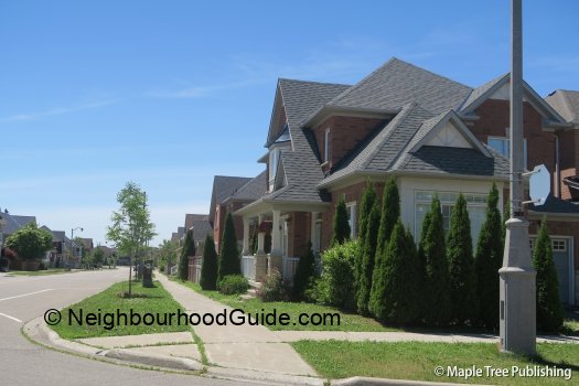 Toronto-Neighbourhood-Guide-Victoria-Manor6