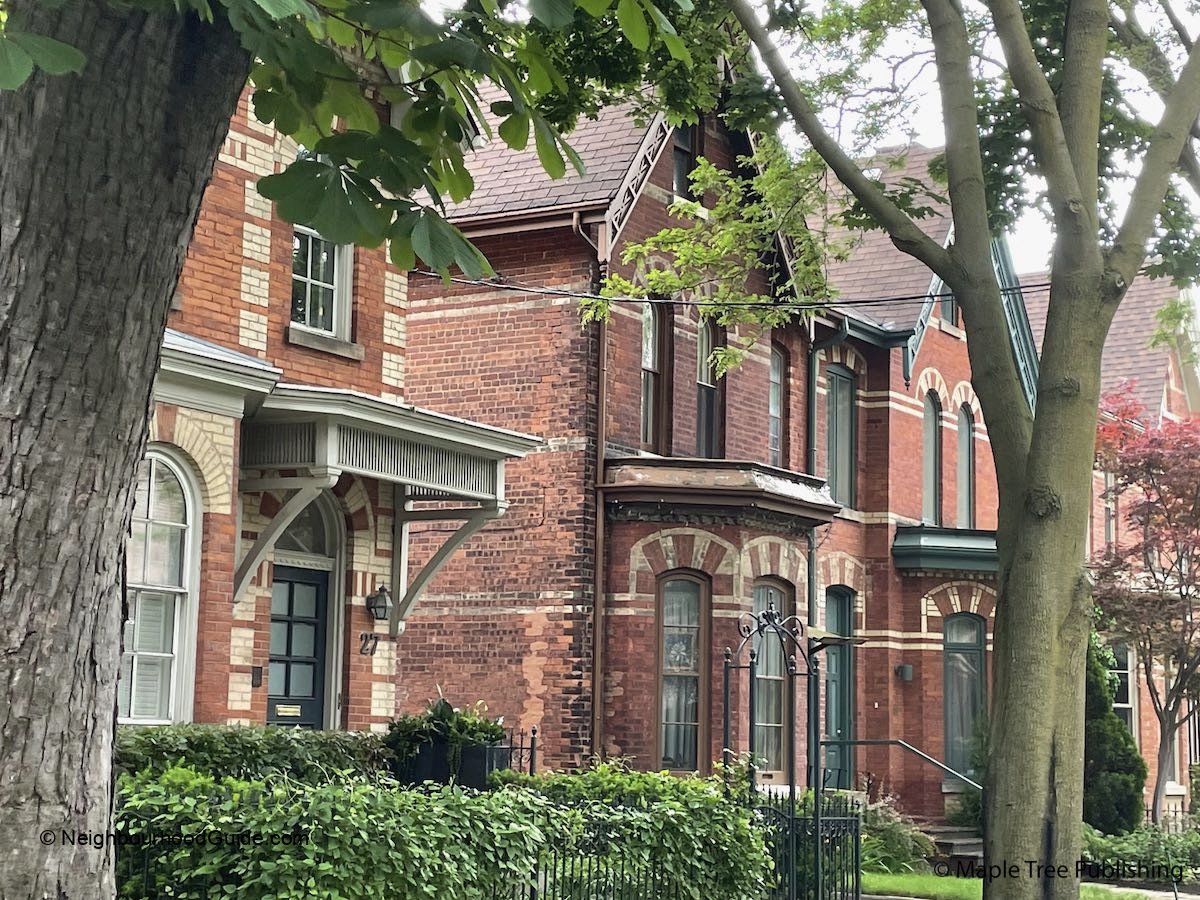 Yorkville-Houses