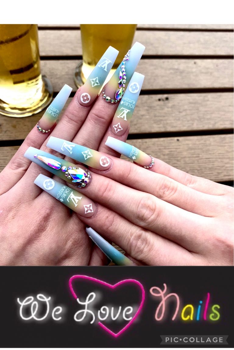 245576F6 4011 4F0D ABC2 3D30930DD2F1 768x1151