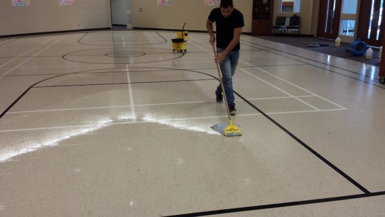 strip and wax 2 768x432